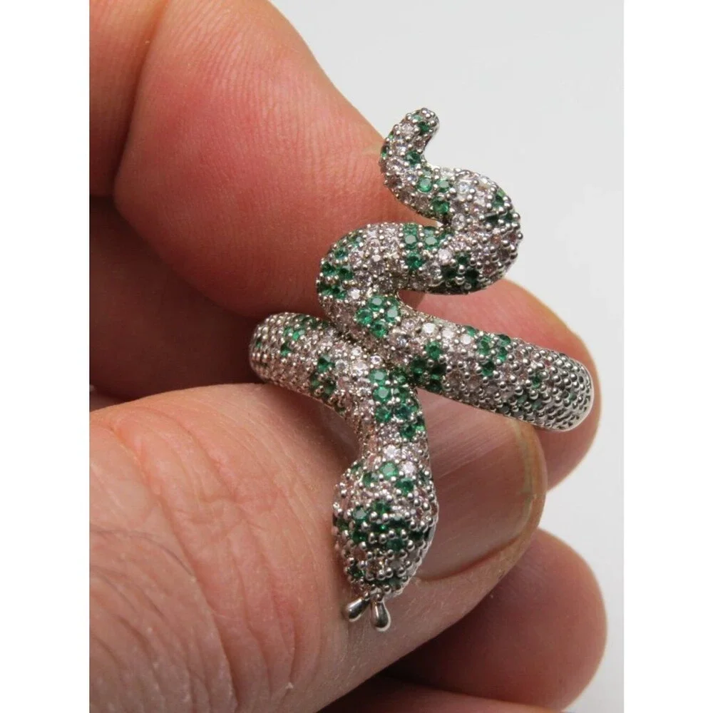 14k Diamond-emerald snake Ring